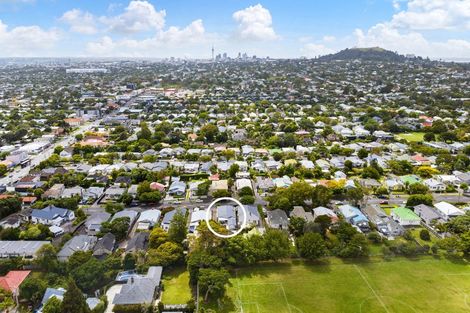 Photo of property in 118 Shackleton Road, Mount Eden, Auckland, 1024