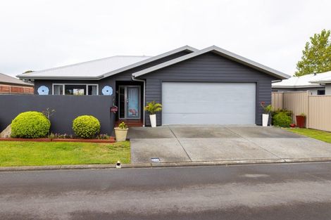 Photo of property in 4 Gregory Grove, Clive, 4102