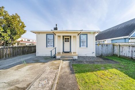 Photo of property in 25 Awamutu Grove, Waiwhetu, Lower Hutt, 5010