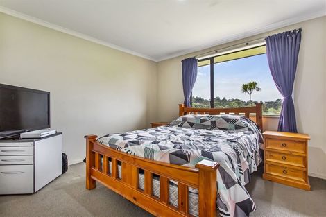 Photo of property in 39 Misty Valley Drive, Henderson, Auckland, 0612