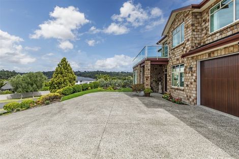 Photo of property in 20 Schopolo Place, Schnapper Rock, Auckland, 0632