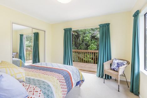 Photo of property in 53 Rimu Road, Oratia, Auckland, 0604