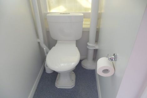 Photo of property in 1/33 Queen Street, Upper Hutt Central, Upper Hutt, 5018