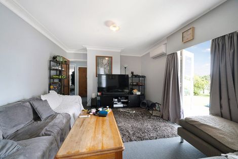 Photo of property in 4134 Great North Road, Glendene, Auckland, 0602