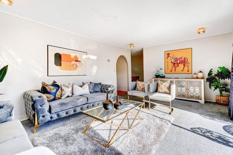 Photo of property in 18 Wisteria Way, Mairangi Bay, Auckland, 0630