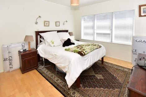 Photo of property in 1/45 Castor Bay Road, Castor Bay, Auckland, 0620