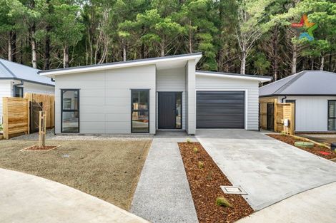 Photo of property in 30 Te Ara O Roimata, Wainuiomata, Lower Hutt, 5014