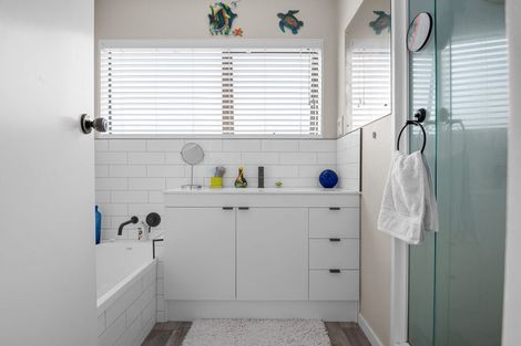 Photo of property in 7 Mcewan Place, Fitzroy, Hamilton, 3206