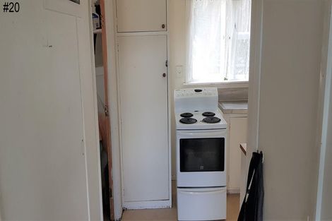 Photo of property in 20-22 Sievers Grove, Cannons Creek, Porirua, 5024