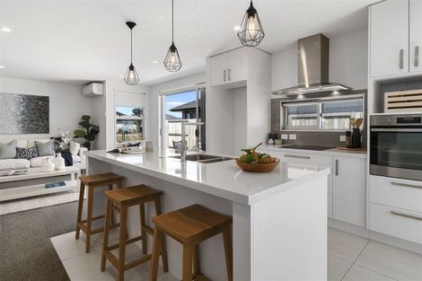 Photo of property in 42 Te Kio Crescent, Papamoa Beach, Papamoa, 3118