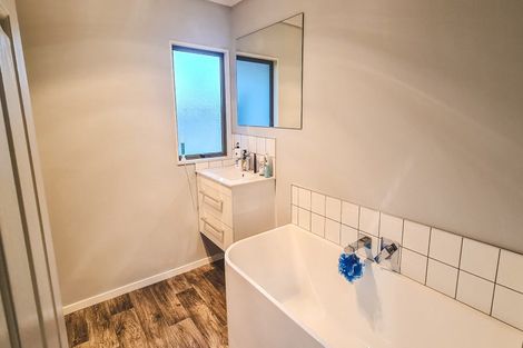 Photo of property in 68a Bluegum Road, Paraparaumu Beach, Paraparaumu, 5032