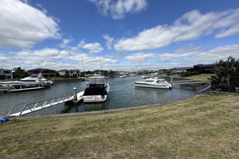 Photo of property in 129 One Tree Point Road, One Tree Point, 0118