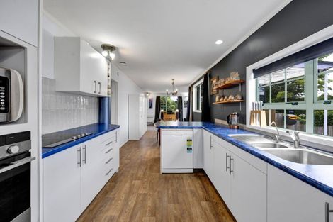 Photo of property in 17 Konini Street, Inglewood, 4330