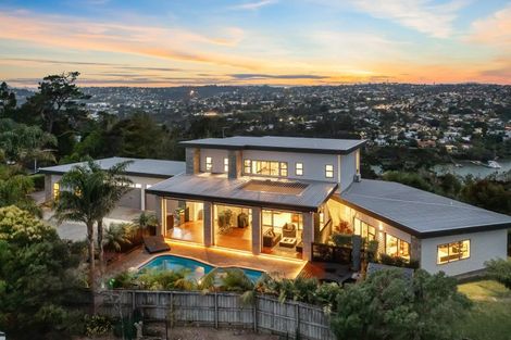 Photo of property in 1 Te Kawau Pass, Greenhithe, Auckland, 0632