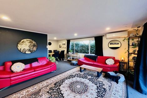 Photo of property in 2/60 Taikata Road, Te Atatu Peninsula, Auckland, 0610