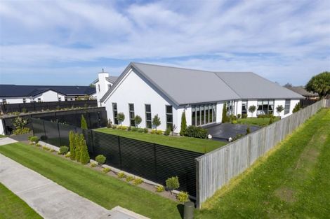 Photo of property in 19 Sloan Avenue, Rangiora, 7400