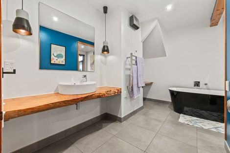 Photo of property in 7 Ayr Place, Papakowhai, Porirua, 5024