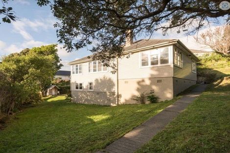 Photo of property in 29 Sidlaw Street, Strathmore Park, Wellington, 6022