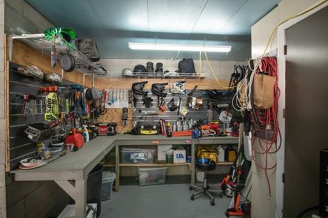 Photo of property in 11 Tall Tree Lane, Mount Creighton, Queenstown, 9371