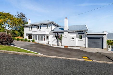 Photo of property in 6 Ridge Lane, New Plymouth, 4310