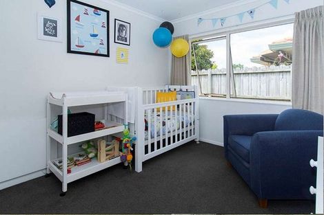 Photo of property in 10 Ambleside Drive, Northpark, Auckland, 2013