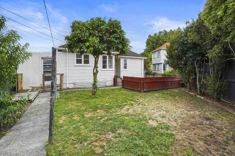 Photo of property in 5 Denz Street, Maeroa, Hamilton, 3200