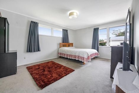 Photo of property in 25 Mcannalley Street, Manurewa East, Auckland, 2102