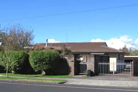 Photo of property in 71 Hutchinsons Road, Bucklands Beach, Auckland, 2014