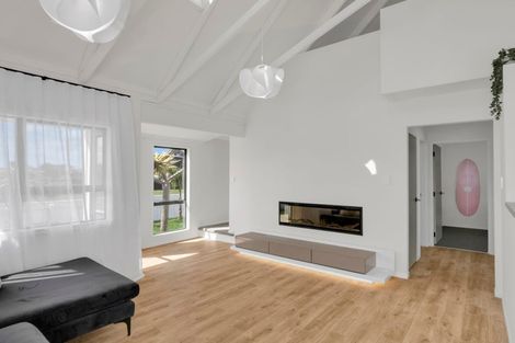 Photo of property in 15 Waitai Street, Castlecliff, Whanganui, 4501