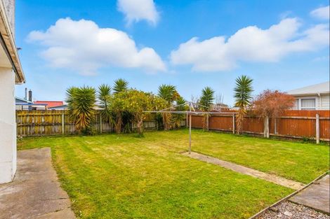 Photo of property in 2 Collingwood Street, Levin, 5510