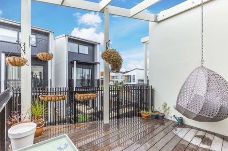 Photo of property in 3 William Stratton Lane, Hobsonville, Auckland, 0616