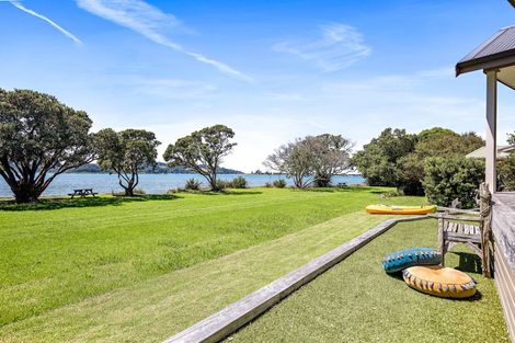 Photo of property in 40 Harbour View Road, Point Wells, Warkworth, 0986