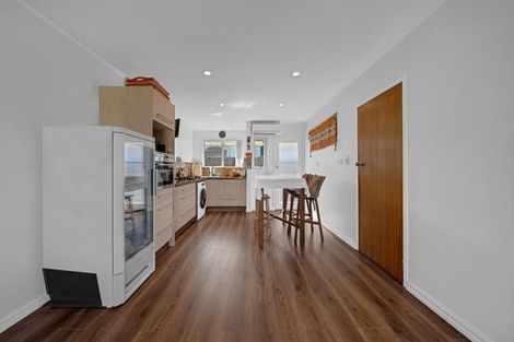 Photo of property in 3/1 Ribblesdale Road, Henderson, Auckland, 0612