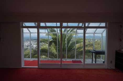 Photo of property in 12 Maple Grove, Kingston, Wellington, 6021