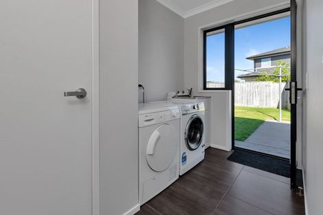 Photo of property in 18 Mariners Haven, One Tree Point, 0118