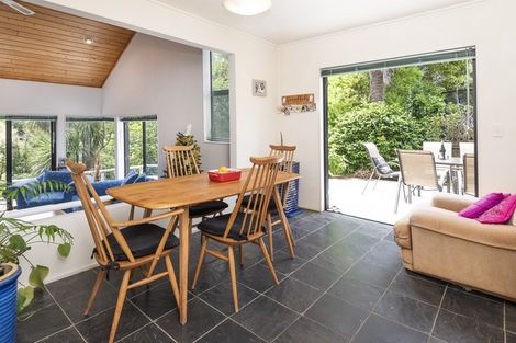 Photo of property in 7 Sheffield Place, Botany Downs, Auckland, 2010