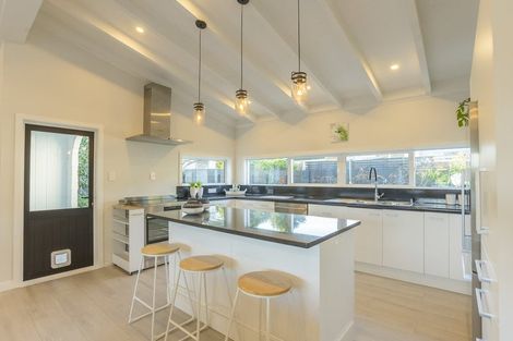 Photo of property in 301 Te Moana Road, Waikanae, 5036