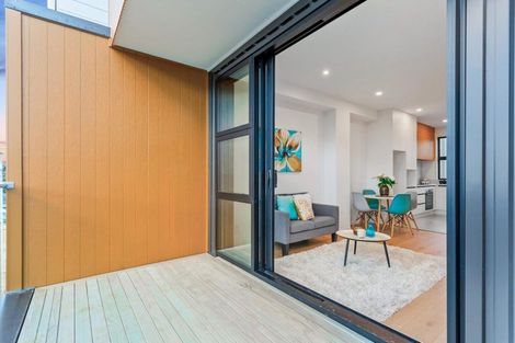 Photo of property in 5/28 Lavelle Road, Henderson, Auckland, 0612