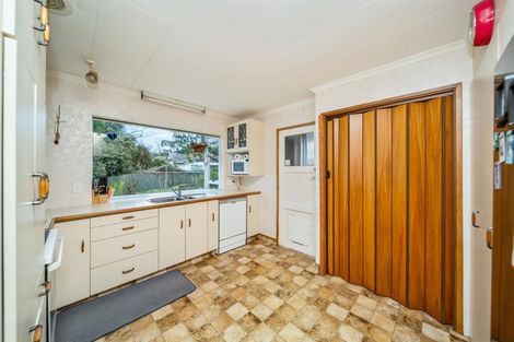 Photo of property in 16 Kegworth Street, Eltham, 4322