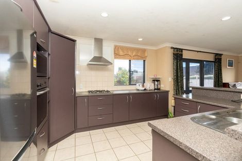 Photo of property in 5 Sovereign Place, Rototuna North, Hamilton, 3210
