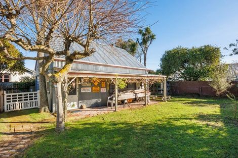 Photo of property in 357 Featherston Street, Palmerston North, 4414