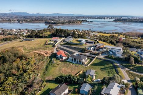 Photo of property in 24 Eagleview Rise, Welcome Bay, Tauranga, 3175