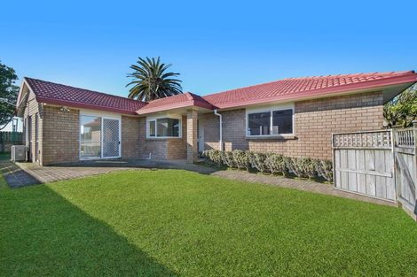 Photo of property in 13 Sheriff Place, Randwick Park, Auckland, 2105
