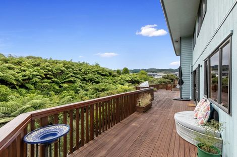 Photo of property in 73 Percy Kinsman Crescent, Riverstone Terraces, Upper Hutt, 5018