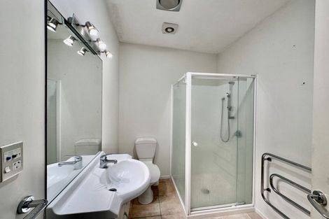 Photo of property in 5q Dryden Place, Mount Wellington, Auckland, 1051