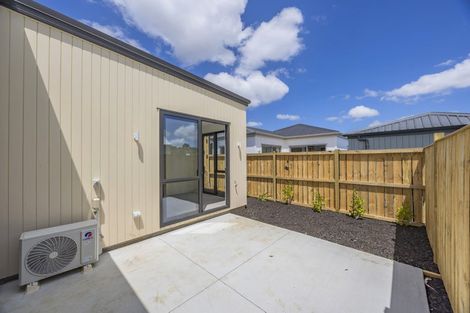 Photo of property in 14 Oopunga Road, Pukekohe, 2120