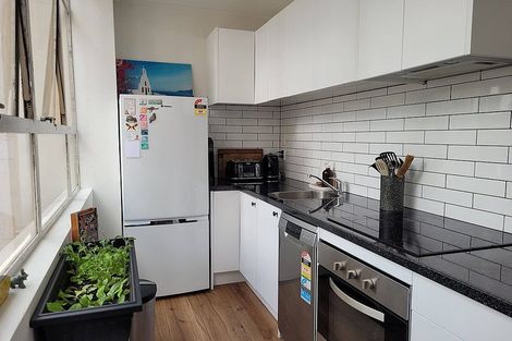 Photo of property in Hume House, 1/152 The Terrace, Wellington Central, Wellington, 6011