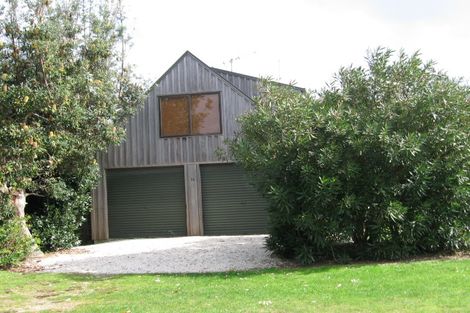 Photo of property in 36 Hahei Beach Road, Hahei, Whitianga, 3591