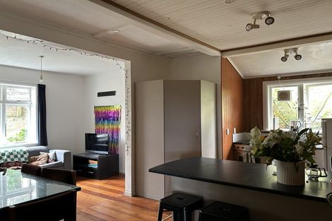 Photo of property in 19 Hadfield Terrace, Kelburn, Wellington, 6012