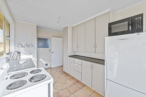 Photo of property in 31 Burgess Street, Green Island, Dunedin, 9018